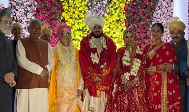 बिहार: पटना में हाइप्रोफाइल शादी, एक साथ नजर आये नीतीश कुमार और इमाम बुखारी, तेजस्वी भी पहुंचे