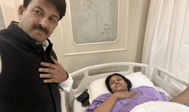 मनोज तिवारी 51 साल की उम्र में तीसरी बार बने पिता, वाइफ संग शेयर की पहली फोटो