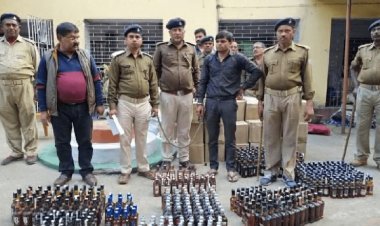 धनबाद: हीरापुर में नकली शराब फैक्ट्री का भंडाफोड़, पांच लाख की शराब जब्त, संचालक अरेस्ट