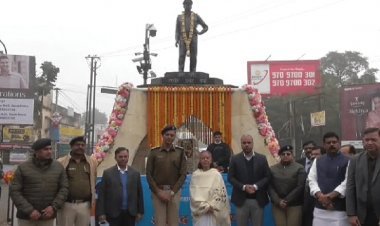 धनबाद:  शहीद IPS रणधीर प्रसाद वर्मा याद किये गये, 32वें शहादत दिवस दी गई श्रद्धांजलि
