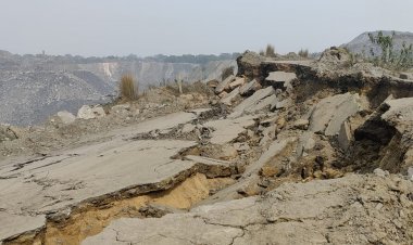 Dhanbad: कापासारा में फिर हुआ भू-धंसान,100 मीटर के दायरे में 10 फीट तक धंसी जमीन, एरिया में दहशत 