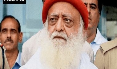 Asaram Bapu: शिष्या से दुष्कर्म के मामले में आसाराम को उम्रकैद, 2013 में दो बहनों ने दर्ज कराया था FIR