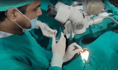 Bihar: मोतियाबिंद के ऑपरेशन के दौरान 70 साल के बुजुर्ग गाने लगे गाना, बहारों फूल बरसाओ मेरा महबूब आया है... 