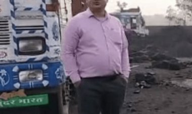 Dhanbad : mining inspector पर 15 हजार रंगदारी मांगने का आरोप, UP के कोल बिजनसमैन ने कोर्ट में किया कंपलेन