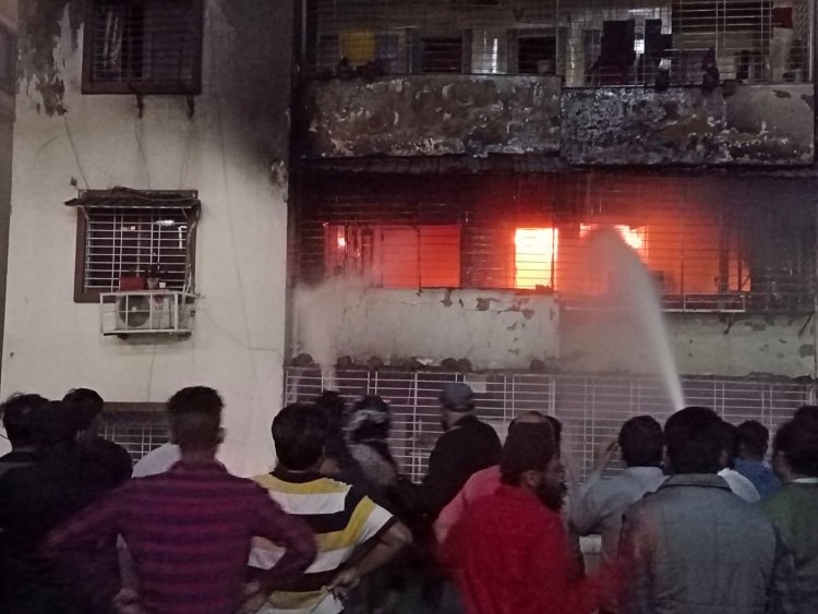 Dhanbad Ashirwad Tower Fire Accident : शादी समारोह में आये लड़की की मां, मौसी व दादा की मौत