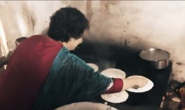 Karnataka: चुनावी दौरे में दिखा प्रियंका गांधी का अनोखा अंदाज, मैसूर के मायलारी रेस्टोरेंट में बनाया डोसा