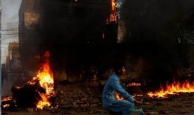 Pakistan :  Imran Khan की गिरफ्तारी के बाद गृह युद्ध जैसे हालात, आर्मी हेडक्वॉर्टर और एयरबेस पर हमला