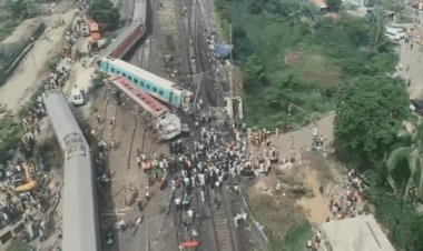 Odisha Train Accident : ओडिशा रेल हादसा मामले में  बालेश्वर में दर्ज हुई FIR, रेलवे पर लापरवाही बरतने का आरोप