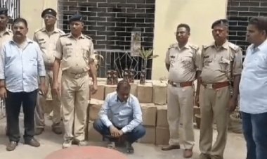 Dhanbad : तेलीपाड़ा से सात लाख रूपये की नकली अंग्रेजी शराब जब्त, तस्कर अरेस्ट