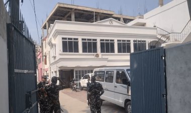 ‍Bihar: बेगुसराय में बिल्डर के ठिकाने पर ED और IT ने मारा रेड, मिनिस्टर विजय कुमार चौधरी के साले पर कसा शिकंजा