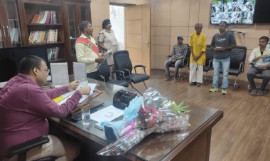 Dhanbad : DC ने की सामाजिक सुरक्षा कोषांग की योजनाओं की समीक्षा