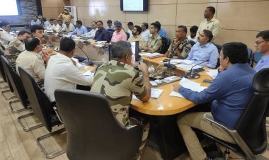 Dhanbad : जिला खनन टास्क फोर्स की बैठक, इलिगल कोल माइनिंग, ट्रांसपोर्टिंग व भंडारण के रोकथाम को कई दिशा-निर्देश