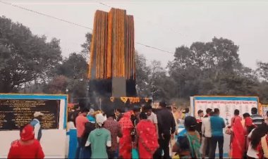 Dhanbad : चासनाला माइंस हादसे की 49 वीं बरसी , 375 शहीद मजदूरों दी गयी श्रद्धांजलि