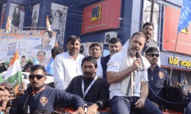 Bharat Jodo Nyay Yatra: धनबाद में भारत जोड़ो न्याय यात्रा में राहुल गांधी भव्य स्वागत, गोधर काली बस्ती पहुंचे कांग्रेस MP