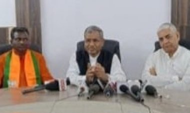 Jharkhand : बाबूलाल मरांडी ने सोरेन फैमिली पर साधा निशाना, बसंत पर किया पलटवार, जनता चुनाव में कर देगी विदाई