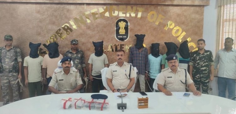 Jharkhand: लातेहार पुलिस को नक्सलियों के खिलाफ मिली बड़ी सफलता, TSPC के सात उग्रवादी अरेस्ट