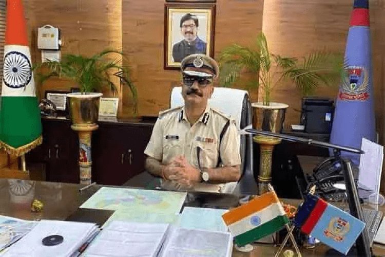 Jharkhand: DGP का आदेश, FIR दर्ज नहीं करने वाले थाना प्रभारी व टालमटोल करनेवाले अफसरों पर होगा एक्शन 