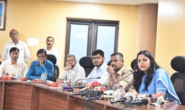 Dhanbad: शांतिपूर्ण और निष्पक्ष चुनाव संपन्न करने के लिए जिला प्रशासन तैयार