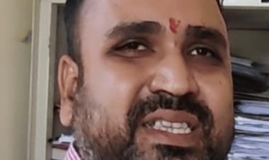 Jharkhand : गिरिडीह में ACB का एक्शन, LRDC का क्लर्क 10 हजार रुपये रिश्वत लेते अरेस्ट