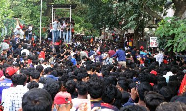 Bengaluru Stampede: चिन्नास्वामी स्टेडियम के बाहर मची भगदड़, 11 की मौत, 33 घायल