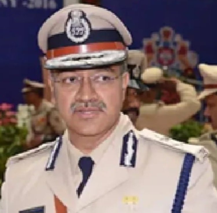 Bengaluru Stampede: बेंगलुरु भगदड़ में बड़ा एक्शन: पुलिस कमिश्नर, ACP समेत कई सीनीयर अफसर सस्पेंड