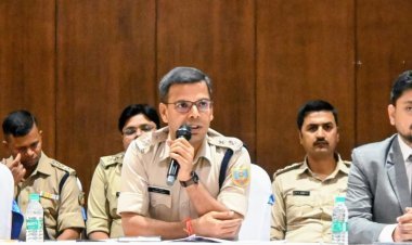 Dhanbad : मुहर्रम को ले शांति समिति की बैठक, सांप्रदायिक सौहार्द के साथ त्योहार मनाने की अपील