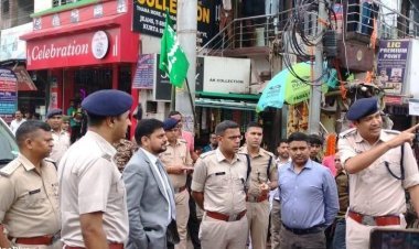 Dhanbad : मुहर्रम को लेकर डीसी व एसएसपी ने किया जिले के विभिन्न क्षेत्रों का दौरा, तैयारियों का लिया जायजा