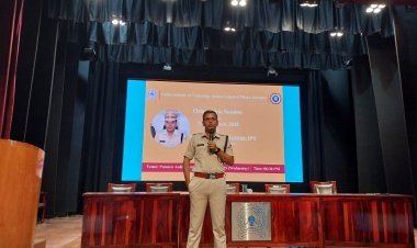 Dhanbad: धनबाद एसएसपी प्रभात कुमार ने IIT-ISM के नये स्टूडेंट्स को किया प्रेरित, सफलता के मंत्र बताये