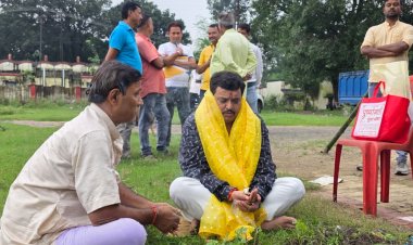 Dhanbad : न्यू स्टेशन रेलवे कॉलोनी  श्री श्री दुर्गा पूजा समिति पंडाल का खूंटी पूजा संपन्न 