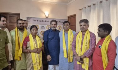 बिहार चुनाव से पहले बड़ा झटका: मांझी की पार्टी में टूट, कई दिग्गज हुए प्रशांत किशोर के साथ