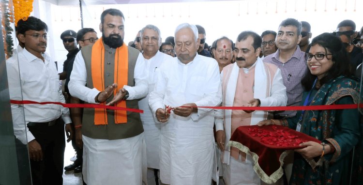 पटना मेट्रो दौड़ी धरती पर: CM नीतीश कुमार ने दिखाई हरी झंडी, कल से आम लोग कर सकेंगे सफर