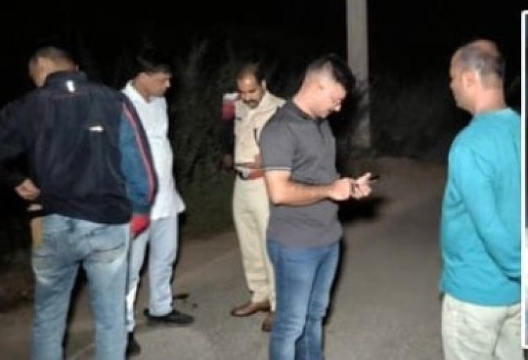 Jharkhand: रांची में पुलिस एनकाउंटर, चौपाटी रेस्टोरेंट मालिक की हत्या करने वाला अपराधी अभिषेक सिंह गोली लगने से घायल