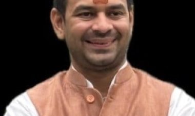 Bihar Elections 2025 :  बिहार चुनाव के बीच केंद्र का बड़ा फैसला, तेज प्रताप को मिली Y प्लस कैटेगरी सिक्युरिटी