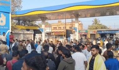 धनबाद: झरिया में दिनदहाड़े गैंगवार!  छपरा के वांछित अपराधी प्रेम यादव की सिर में गोली मारकर हत्या