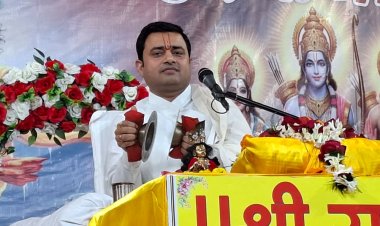 Dhanbad : सरायढेला में उमड़ा भक्ति का सागर: नृसिंह अवतार की झांकी देख भाव-विभोर हुए श्रद्धालु