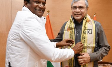 गोमो को मिल सकती है वंदे भारत की सौगात: सांसद ढुलू महतो के प्रयास रंग लाए, रेल मंत्रालय ने दिया आश्वासन