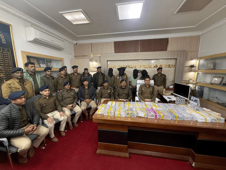 पुलिस हो तो धनबाद जैसी! रात की डकैती, दिन में खुलासा, 80 लाख के गहनों के साथ चार बंजारा क्रिमिनल गिरफ्तार