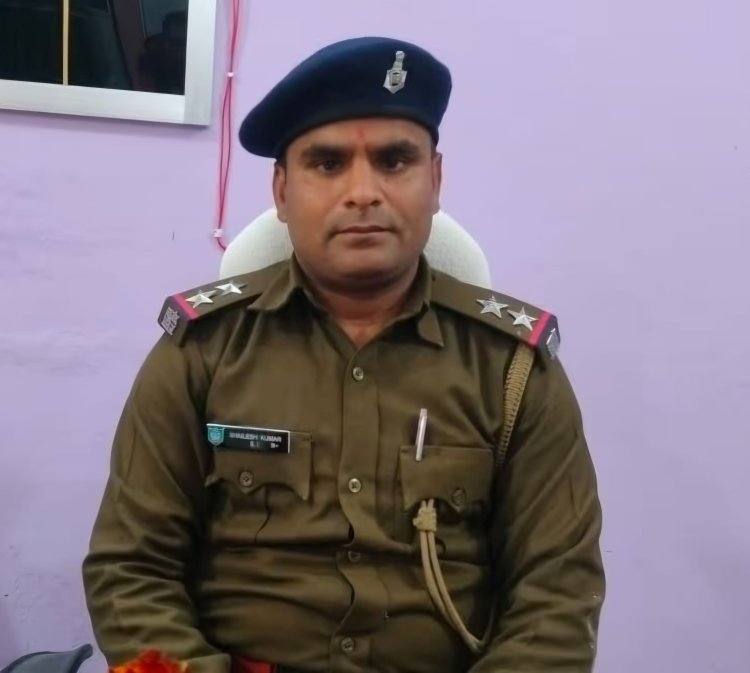 झारखंड: गुमला में खाकी शर्मसार, चैनपुर थाना प्रभारी को ACB ने 30 हजार की घूस लेते रंगे हाथ किया गिरफ्तार