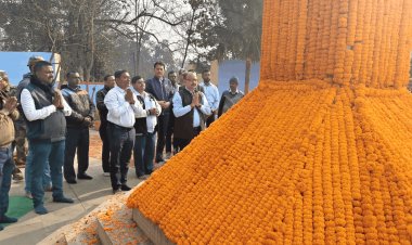 Dhanbad: बागडिगी खदान हादसे के 25 साल—29 शहीद खनिकों को बीसीसीएल सीएमडी ने दी श्रद्धांजलि