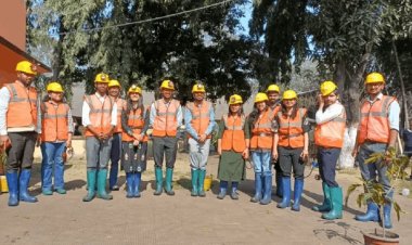 मुनीडीह अंडर ग्राउंड माइंस में उतरे Trainee IAS Officers, प्रोजेक्ट में 500 मीटर नीचे सीखीं आधुनिक खनन तकनीकें