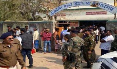 धनबाद नगर निगम चुनाव: बूथ के समीप मारपीट, चेन छिनतई का आरोप— राज आनंद समेत चार पर FIR