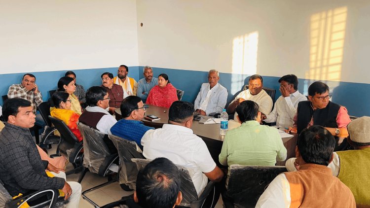 धनबाद मेयर चुनाव : BJP की मान-मनौव्वल बेअसर, संजीव सिंह नहीं माने, विधायक पत्नी रागिनी ने खोली नाराजगी की परतें