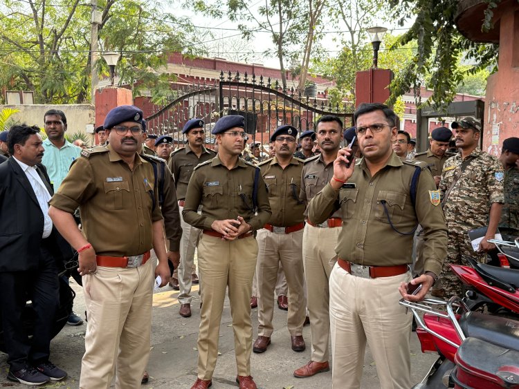 धनबाद में ‘बम’ की धमकी से दहशत: सिविल कोर्ट 3 घंटे ठप, हाई अलर्ट में चला सर्च ऑपरेशन