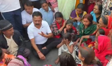 होली के जश्न में खून-खराबा: गिरिडीह में डीजे विवाद पर युवक की चाकू से हत्या, गुस्साए लोगों ने किया सड़क जाम