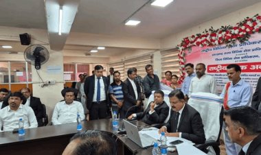 धनबाद में नेशनल लोक अदालत का बड़ा रिकॉर्ड: 3.34 लाख मामलों का निपटारा, 161 करोड़ से ज्यादा की रिकवरी