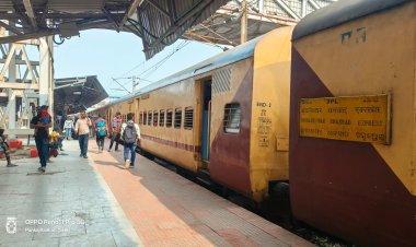 1 अप्रैल से रोज दौड़ेगी भुवनेश्वर–धनबाद एक्सप्रेस , बुकिंग शुरू,किराया घटा… यात्रियों को बड़ी राहत