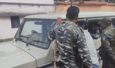 सरायकेला में ACB का बड़ा धमाका: 40 लाख घूस डील में भू-अर्जन बाबू और दलाल रंगे हाथ गिरफ्तार