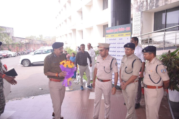 धनबाद : DIG ने प्रिंस खान गैंग पर कड़ा एक्शन का दिया आदेश, ईद-रामनवमी और बंगाल चुनाव को ले हाई अलर्ट