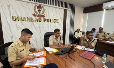 धनबाद पुलिस का एक्शन मोड: दर्ज से ज्यादा मामलों का निपटारा, अपराधियों में मचा हड़कंप