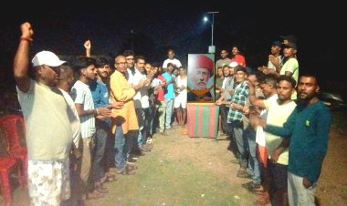 धनबाद: अंबेडकर क्लब में धूमधाम से मनाई गई ज्योतिबा फुले की 200वीं जयंती, सामाजिक न्याय का दिया संदेश